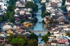 苏超联赛你实是“人均梗王”啊！